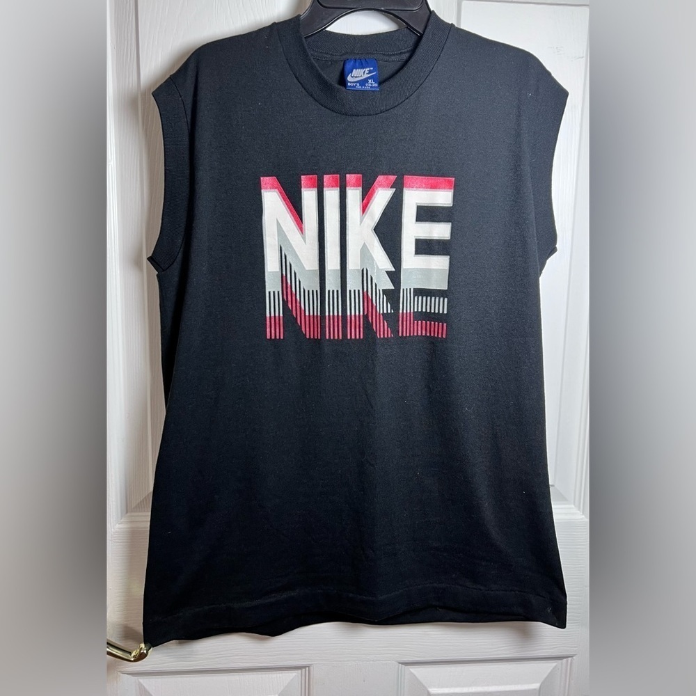 Vintage Nike Boys XL 18-20 Sleeveless TShirt Black Red Gray Logo Made‎ in USA